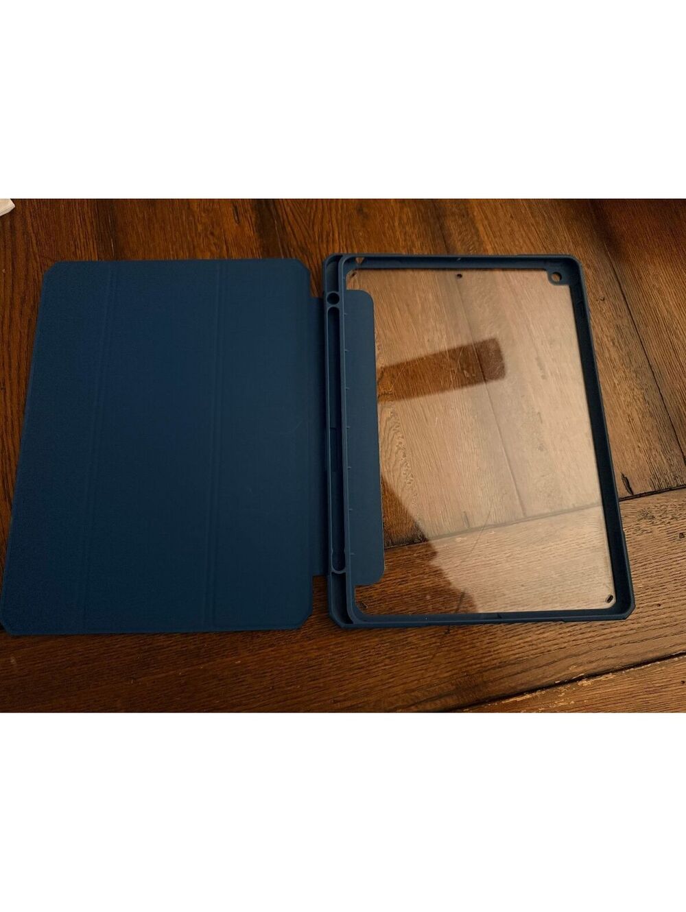 iPad case folio - Picture 2 of 2
